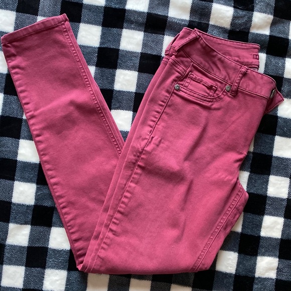 Maurices Jennings - Picture 1 of 7